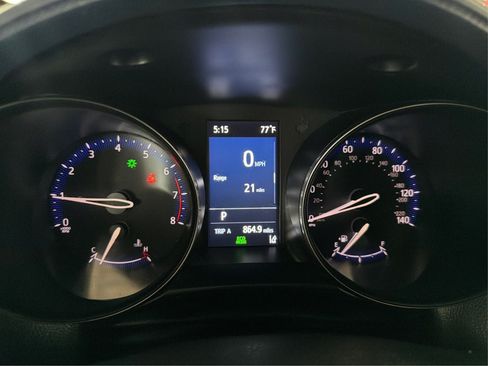 Used 2021 Toyota C-HR XLE FWD image 20