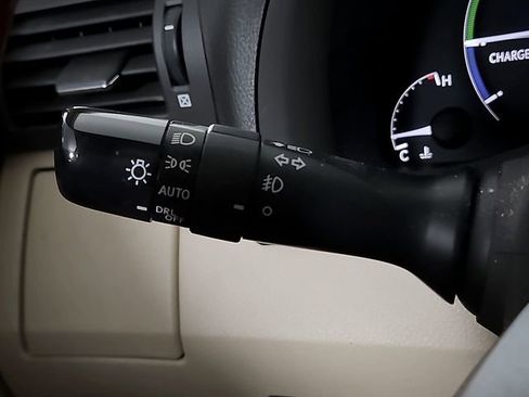 Used 2011 Lexus RX 450h 2WD w/ Premium Pkg image 26