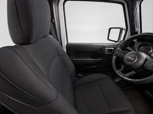 Used 2022 Jeep Wrangler Sport AWD/4WD image 16