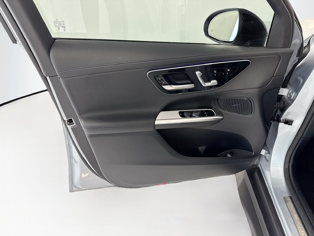 Certified 2026 Mercedes-Benz GLC 300 image 24