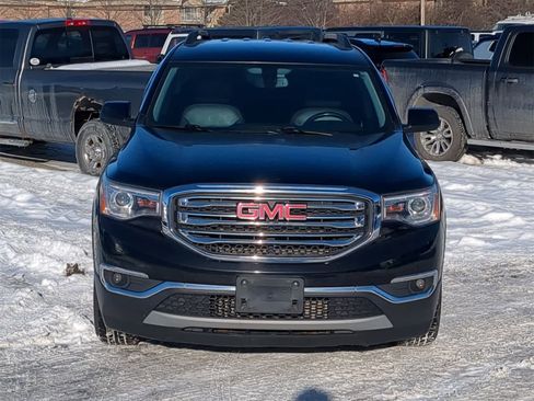 Used 2018 GMC Acadia SLT image 17