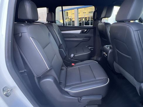 Used 2025 Buick Enclave Preferred image 26