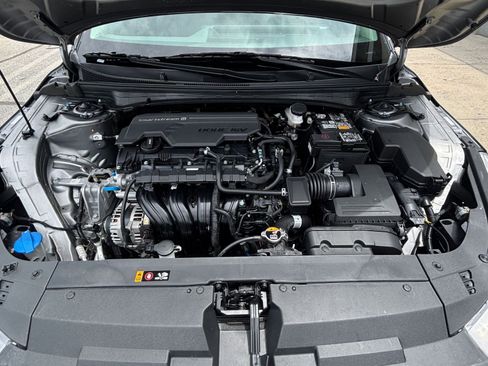 Used 2025 Kia K4 FWD image 32