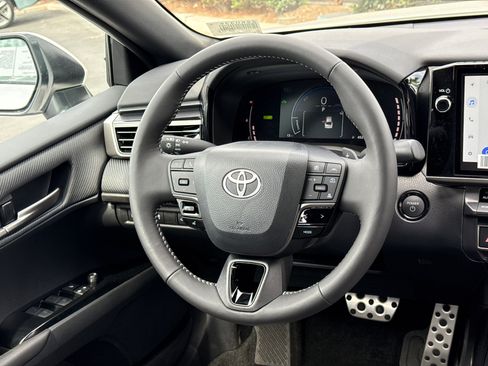 New 2026 Toyota Camry SE image 20