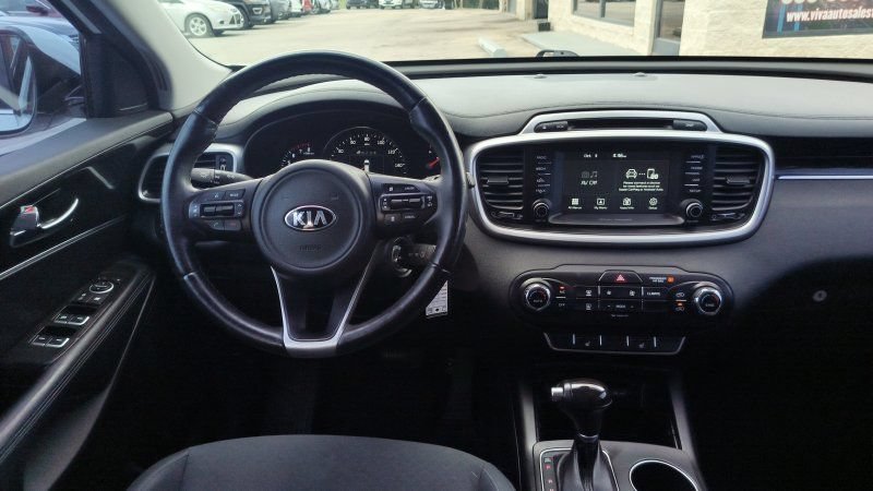 Used 2017 Kia Sorento FWD w/ LX Convenience Package image 21