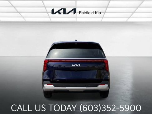 New 2026 Kia Carnival EX FWD image 5