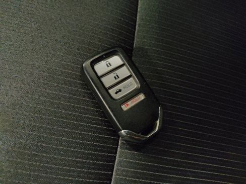 Used 2018 Honda Accord Sport image 32