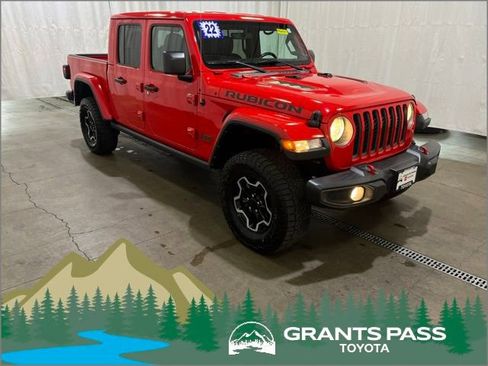 Used 2022 Jeep Gladiator Rubicon w/ Cold Weather Group AWD/4WD image 1