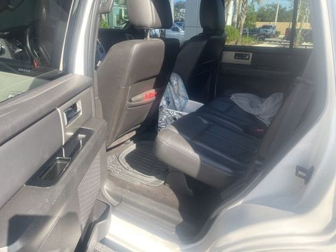 Used 2013 Ford Expedition Limited image 5