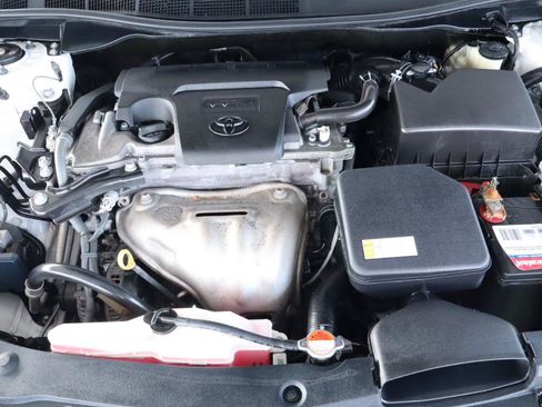 Used 2016 Toyota Camry SE FWD image 42