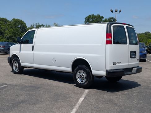 Used 2022 GMC Savana 3500 Extended w/ Driver Convenience Package RWD image 7