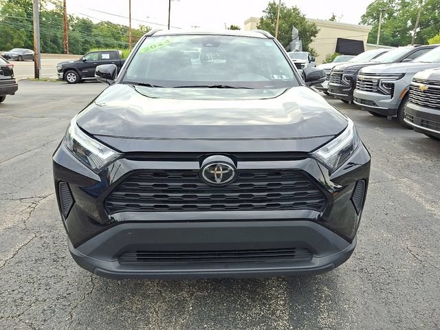 Used 2024 Toyota RAV4 XLE FWD image 2