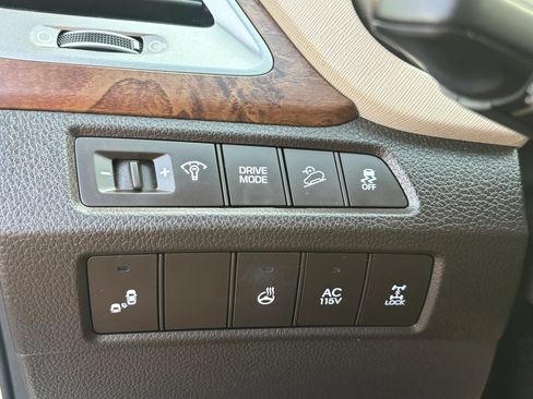 Used 2019 Hyundai Santa Fe XL AWD/4WD image 19