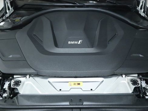 Used 2025 BMW i4 xDrive40i w/ Parking Assistance Package image 36
