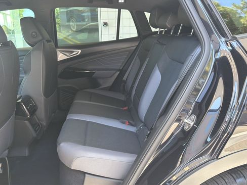 Certified 2023 Volkswagen ID.4 Pro S RWD image 15