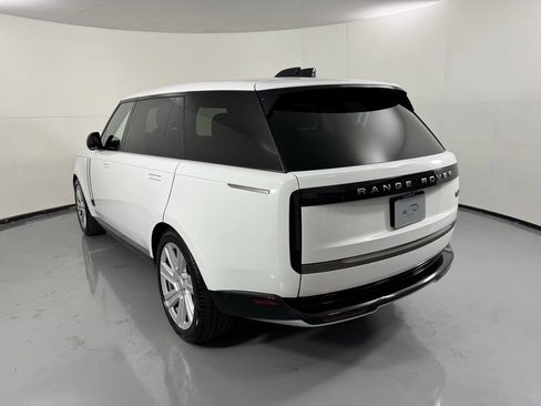 Used 2023 Land Rover Range Rover Long Wheelbase SE AWD/4WD image 7