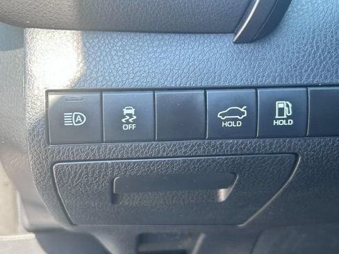 Used 2024 Toyota Camry SE FWD image 23