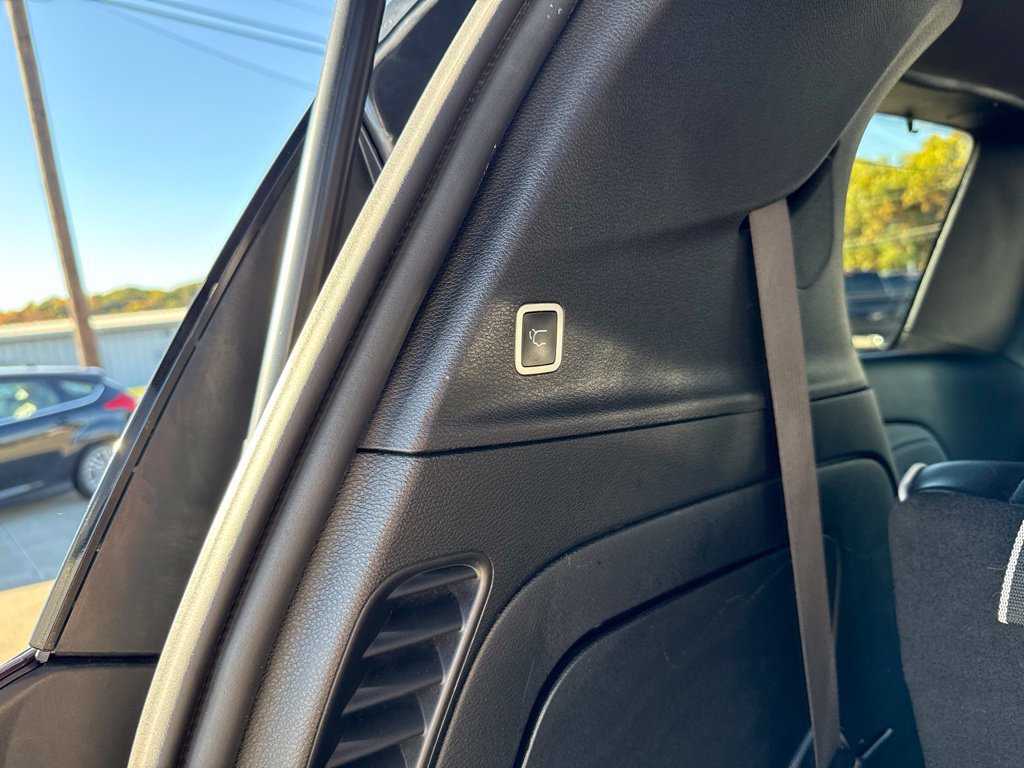Used 2020 Chrysler Pacifica Limited w/ Advanced Safetytec Group FWD image 60