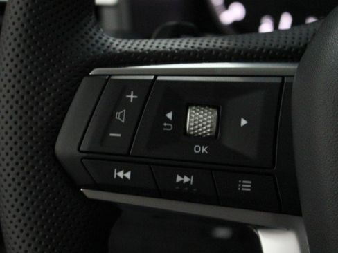 New 2026 Mitsubishi Outlander SE image 9