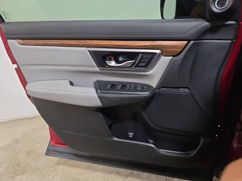 Used 2022 Honda CR-V Touring image 29