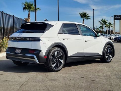New 2026 Hyundai Ioniq 5 SEL image 2