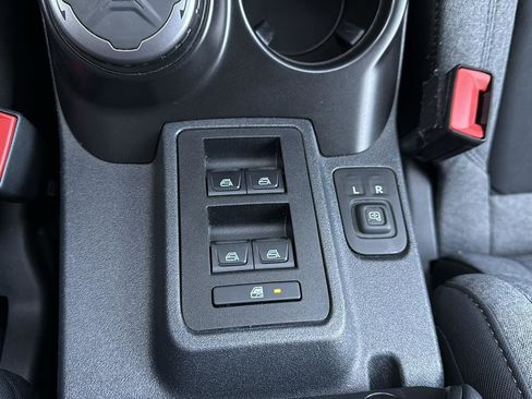 Used 2023 Ford Bronco Big Bend image 28