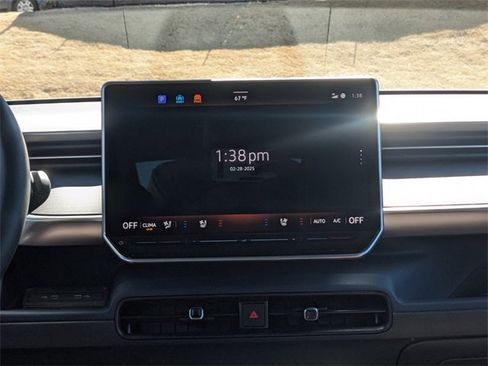 New 2025 Volkswagen ID. Buzz Pro S image 20