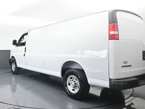 New 2025 Chevrolet Express 3500 Extended w/ Driver Convenience Package image 4