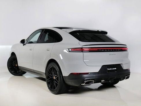 Used 2026 Porsche Cayenne Coupe AWD/4WD image 3