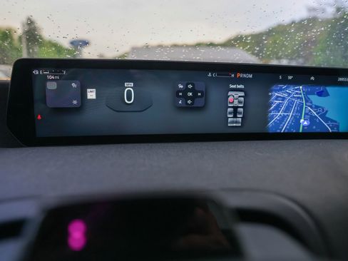 Certified 2025 Ford Expedition Active AWD/4WD image 24