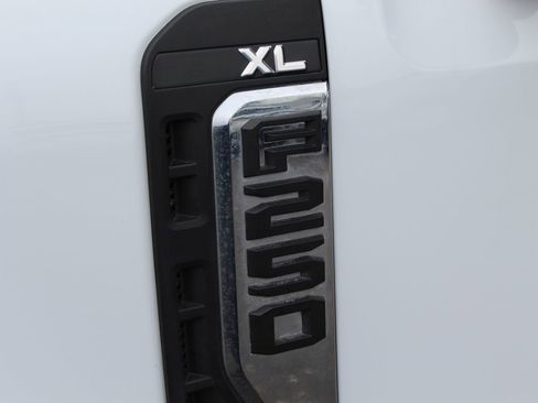 Used 2024 Ford F250 XL w/ Snow Plow Prep Package image 24