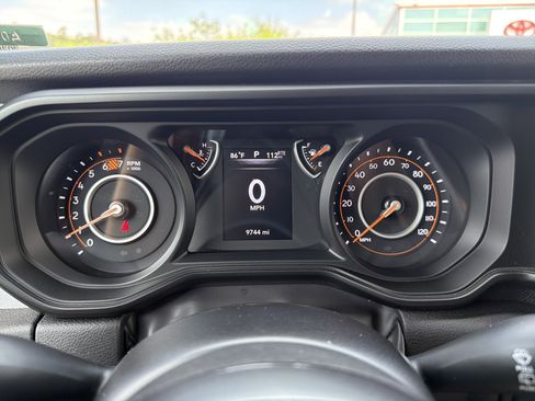 Used 2025 Jeep Wrangler Sport AWD/4WD image 11