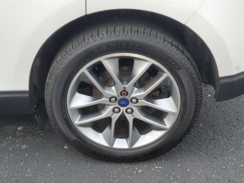 Used 2016 Ford Edge Titanium w/ Equipment Group 302A AWD/4WD image 5