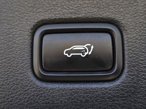 Used 2021 Hyundai Tucson Ultimate w/ Cargo Package image 11