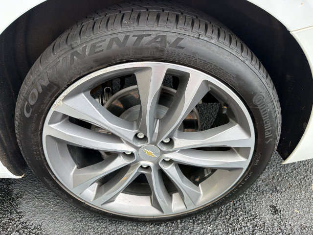 Used 2022 Chevrolet Malibu LT FWD image 19