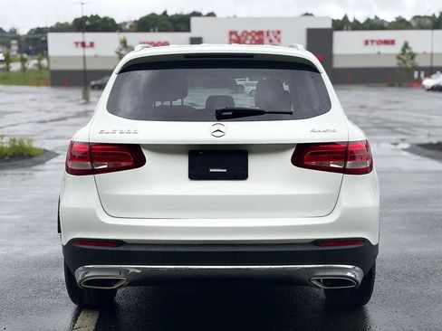 Used 2019 Mercedes-Benz GLC 300 4MATIC image 5
