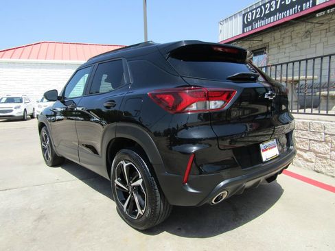 Used 2022 Chevrolet TrailBlazer RS FWD image 3