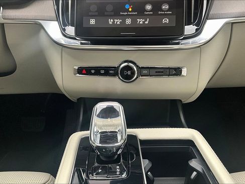 New 2026 Volvo XC90 B6 Ultra w/ Protection Package AWD/4WD image 33