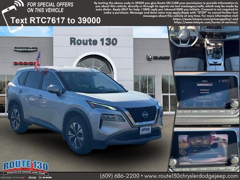 Used 2022 Nissan Rogue SV image 1