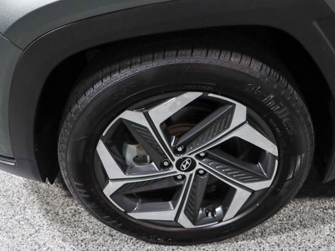 Used 2023 Hyundai Tucson Limited image 11