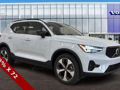 New 2026 Volvo XC40 B5 Plus w/ Protection Package Premier
