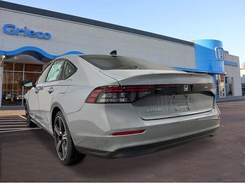 New 2026 Honda Accord SE image 3