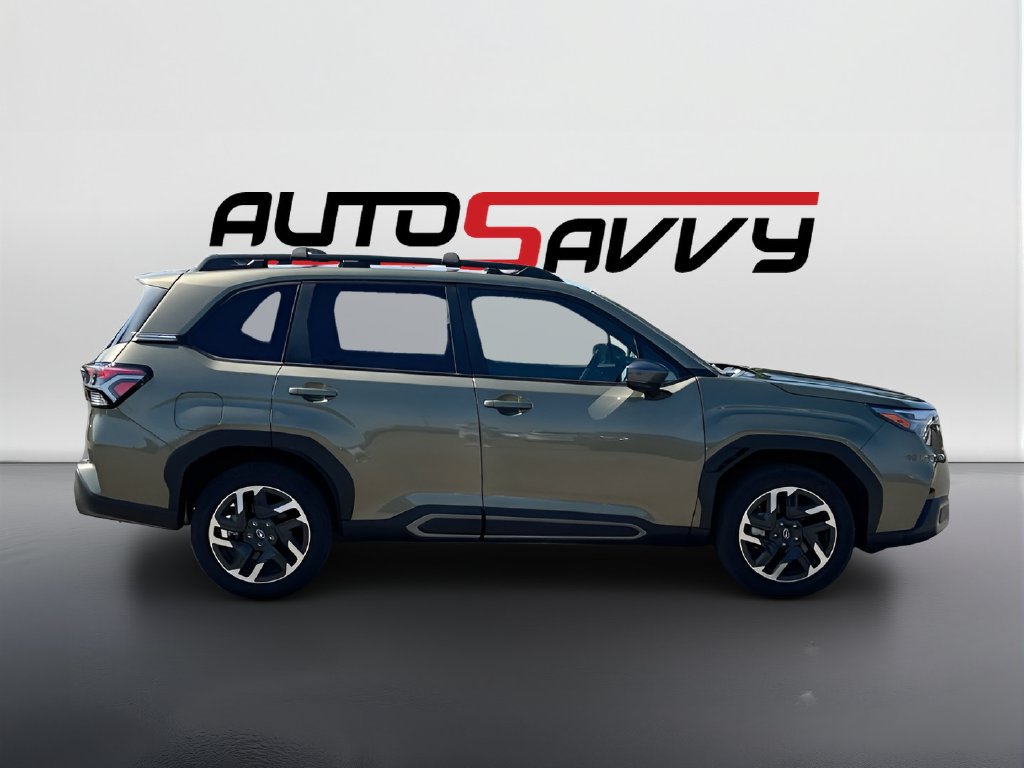 Used 2025 Subaru Forester Limited w/ Popular Package #2 AWD/4WD image 8