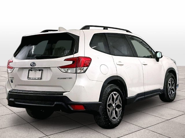 Used 2021 Subaru Forester Premium AWD/4WD image 11