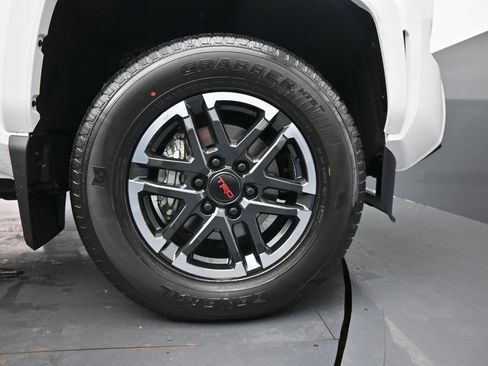 New 2025 Toyota Tacoma TRD Sport image 11