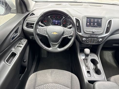 Used 2022 Chevrolet Equinox LT FWD image 12