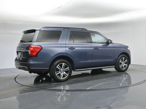 Used 2023 Ford Expedition XLT image 38