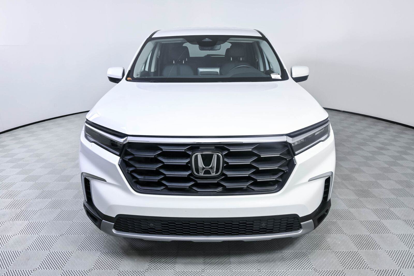 Used 2024 Honda Pilot EX-L image 32