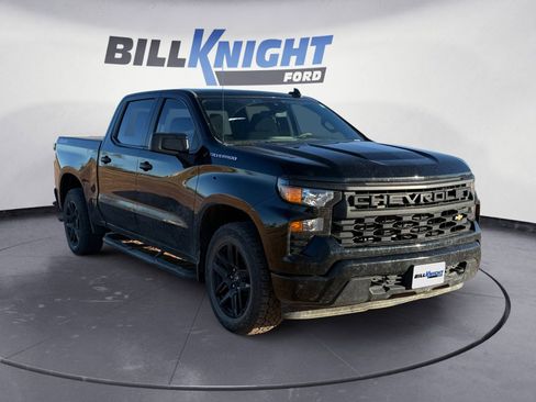 Used 2023 Chevrolet Silverado 1500 Custom image 7