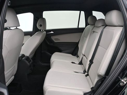 Used 2021 Volkswagen Tiguan SE R-Line AWD/4WD image 7